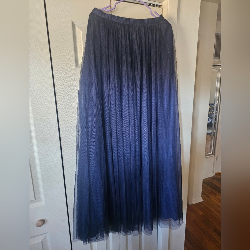 Elegant Donna Morgan Collection tulle Skirt